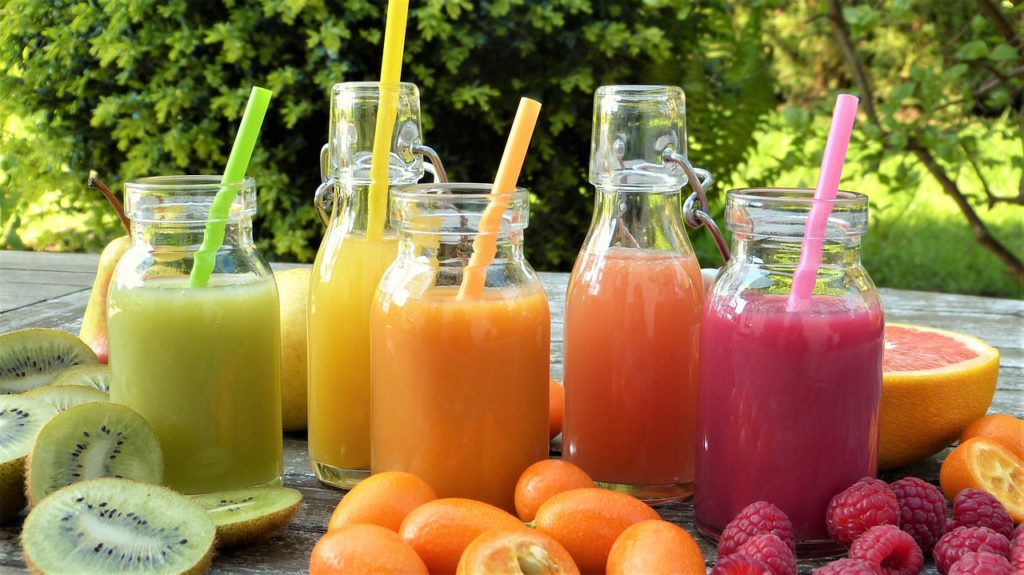 smoothies, juice, fruits
